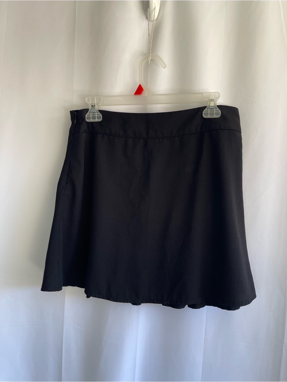 Women's Black Pleated Mini Skirt - Versatile Everyday Style - Picture 4 of 7
